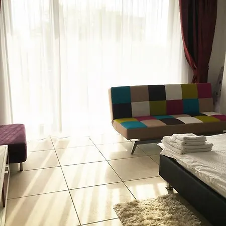 M&m Tudor's Mamaia. Mamaia