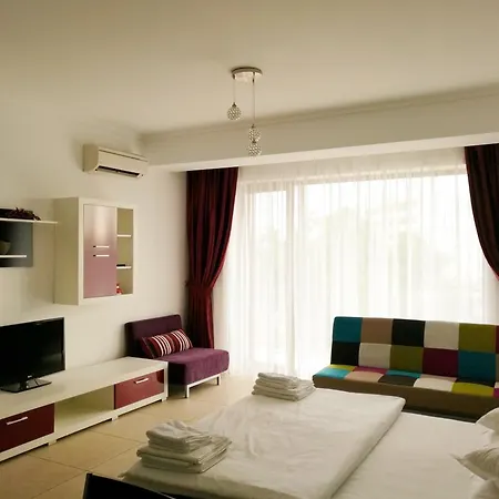 M&m Tudor's Mamaia.